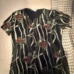 Vintage Floral Black stretchy tee